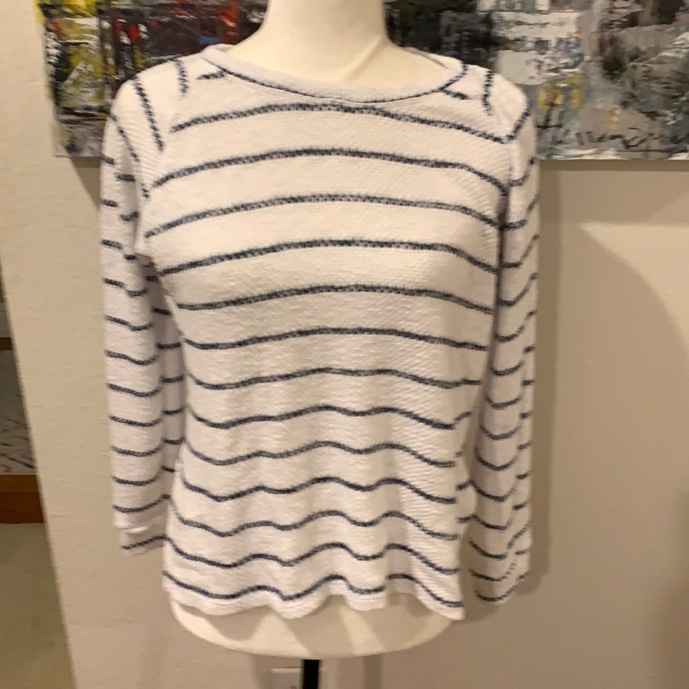 Velvet (s) light weight sweater/blouse